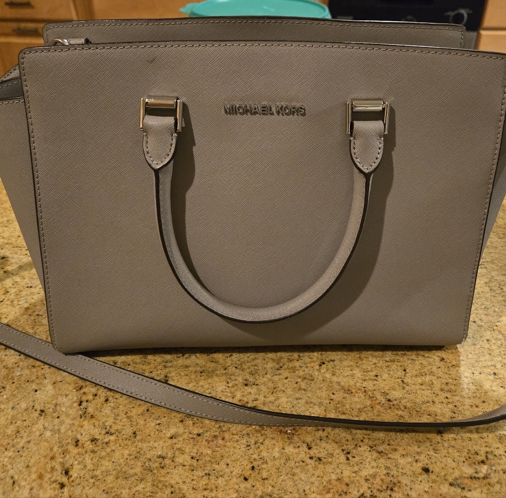 Michael Kors Selma Large Tote